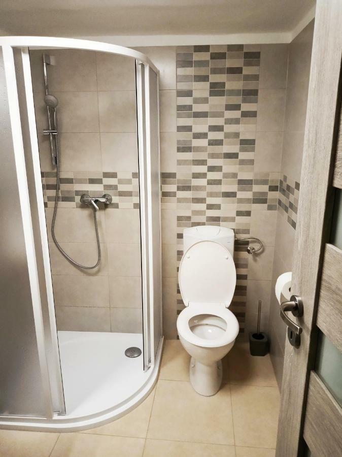 Апартаменты Valentina Apartman Эгер Экстерьер фото