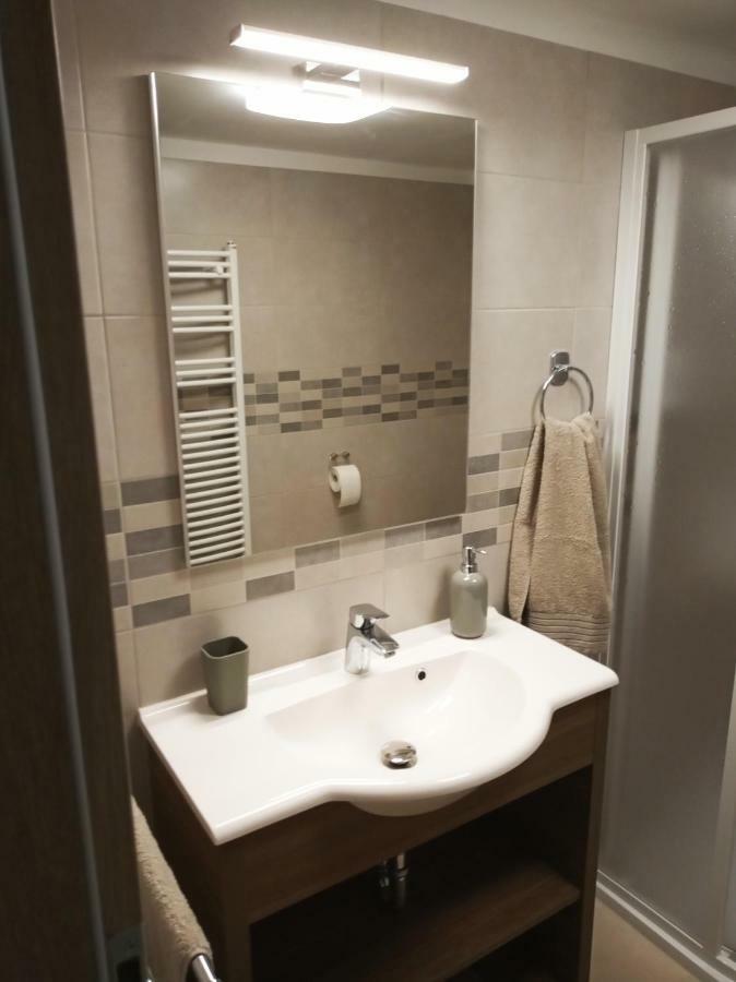 Апартаменты Valentina Apartman Эгер Экстерьер фото