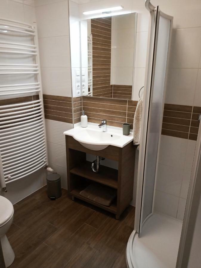 Апартаменты Valentina Apartman Эгер Экстерьер фото